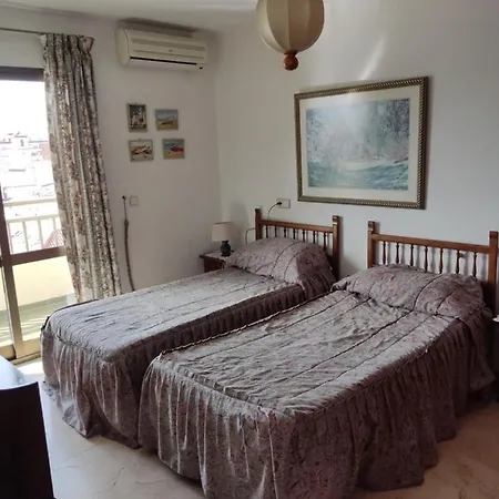 Apartment En El Centro Y Al Lado De La Playa Fuengirola